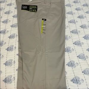 Lee Extreme Comfort Slim Pants in Dove, 42x30.